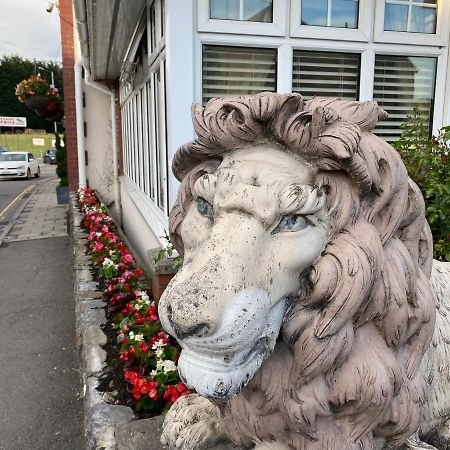 The Masons Arms Hotel Бридженд Экстерьер фото